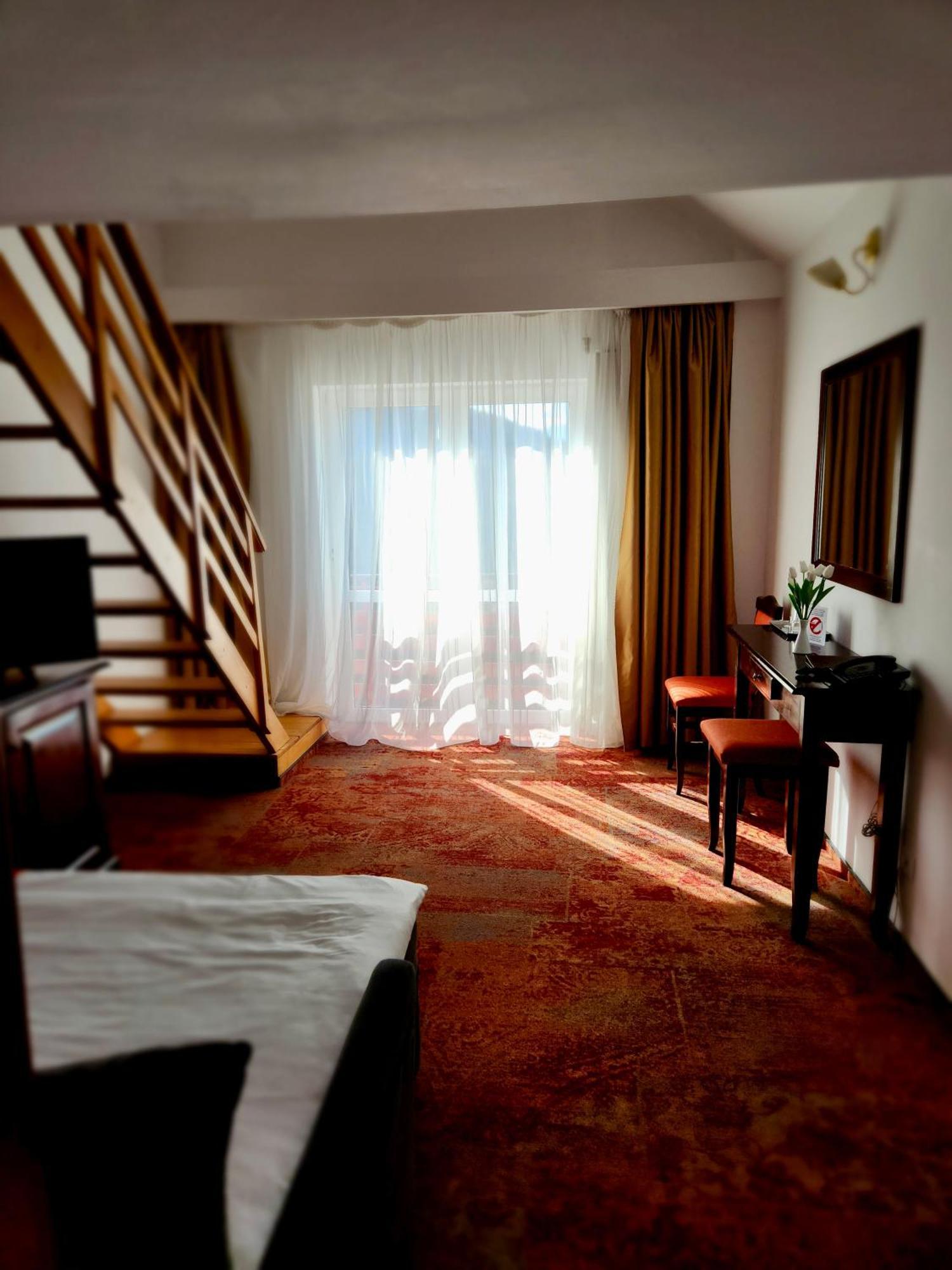 Hotel Piatra Mare Пояна-Брашов Екстер'єр фото
